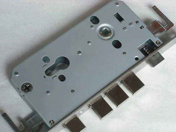 江阳24小时上门开锁公司